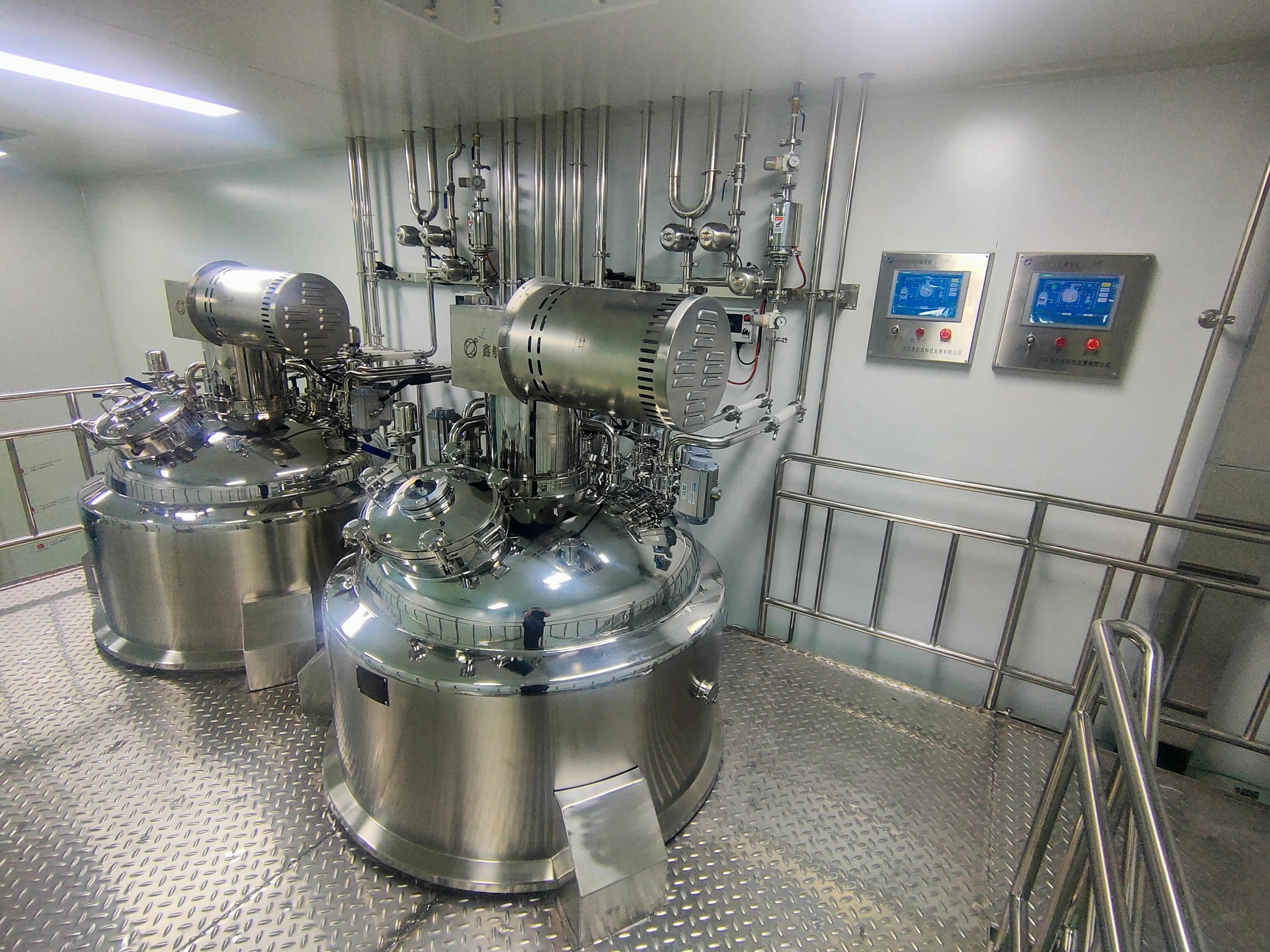Was macht einen Gelatine-Schmelztank für die groß angelegte Produktion effizient?